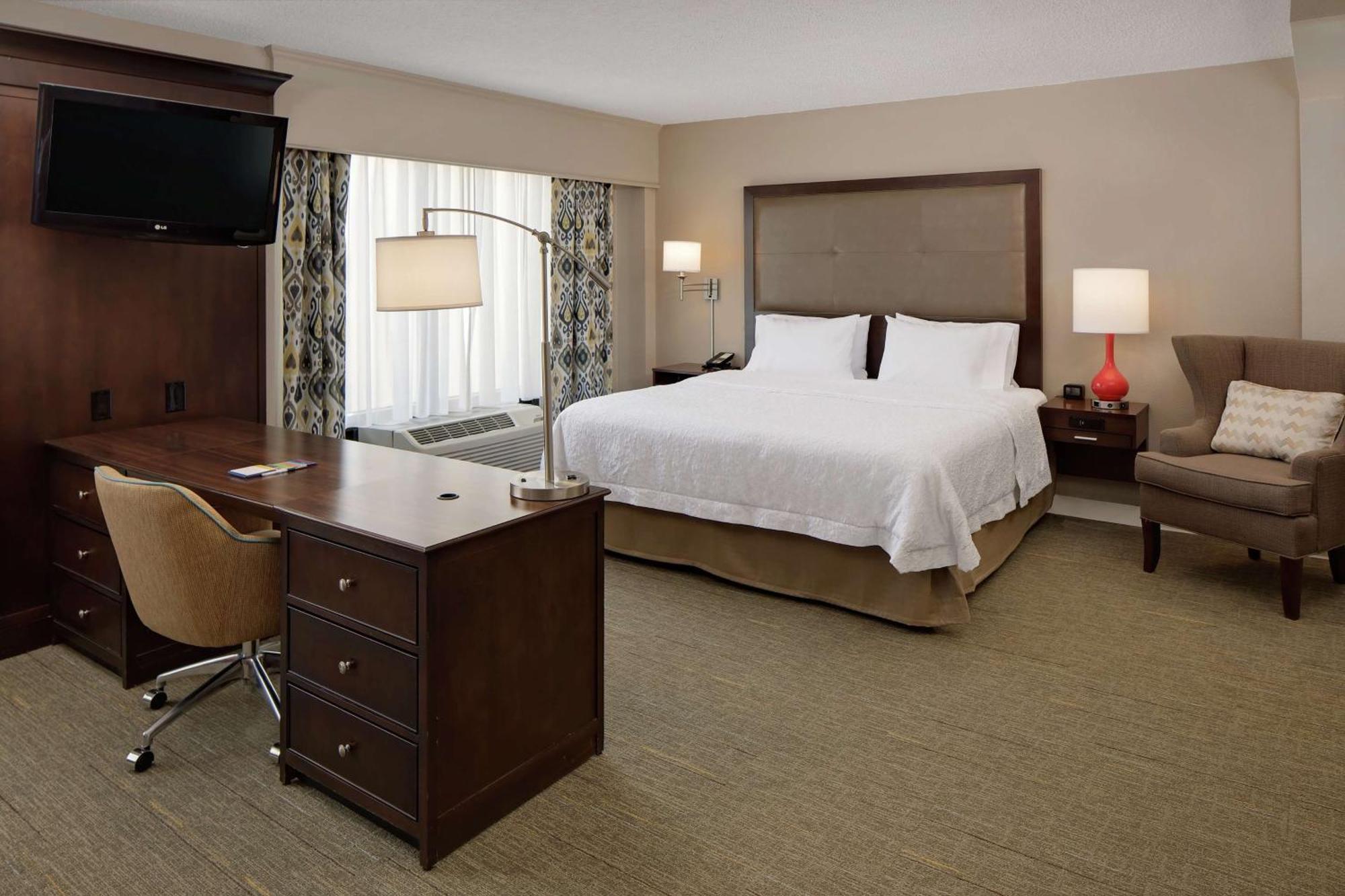 Hampton Inn Louisville Downtown Bagian luar foto