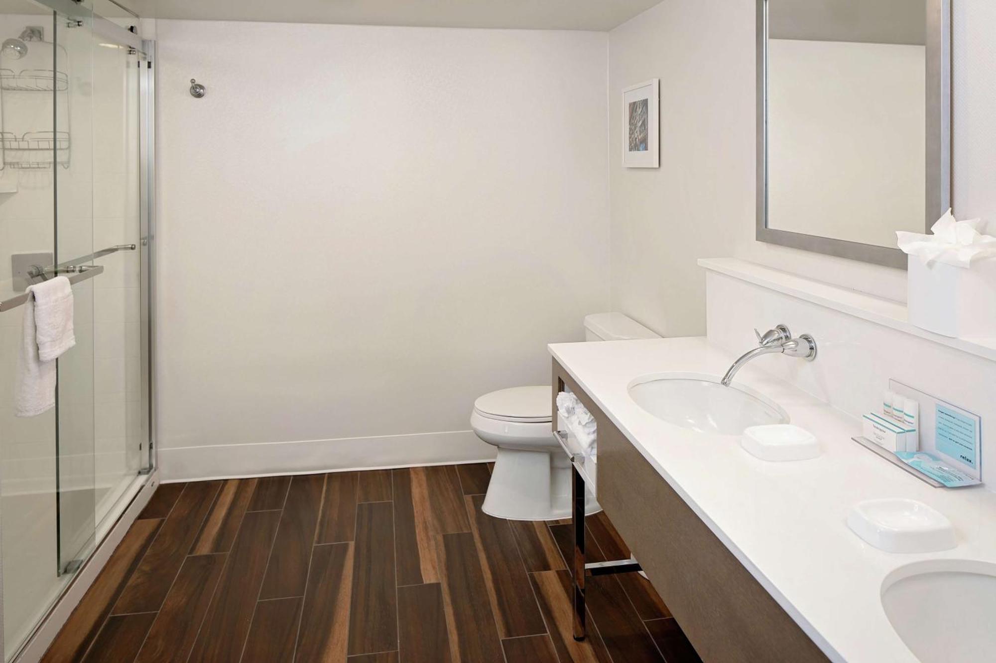 Hampton Inn Louisville Downtown Bagian luar foto